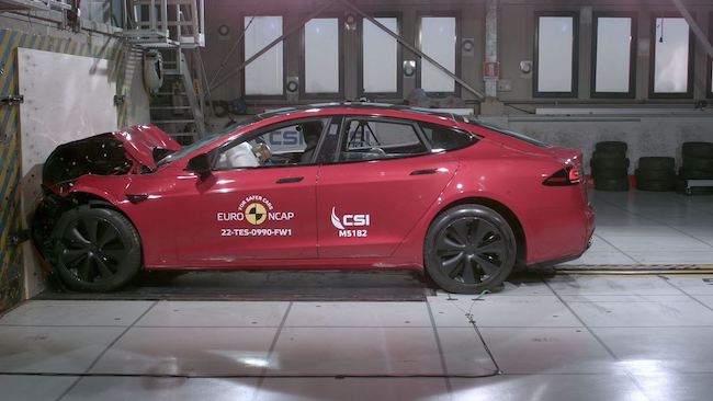 Tesla-Model-S-en-Euro NCAP-frontal-solape-total